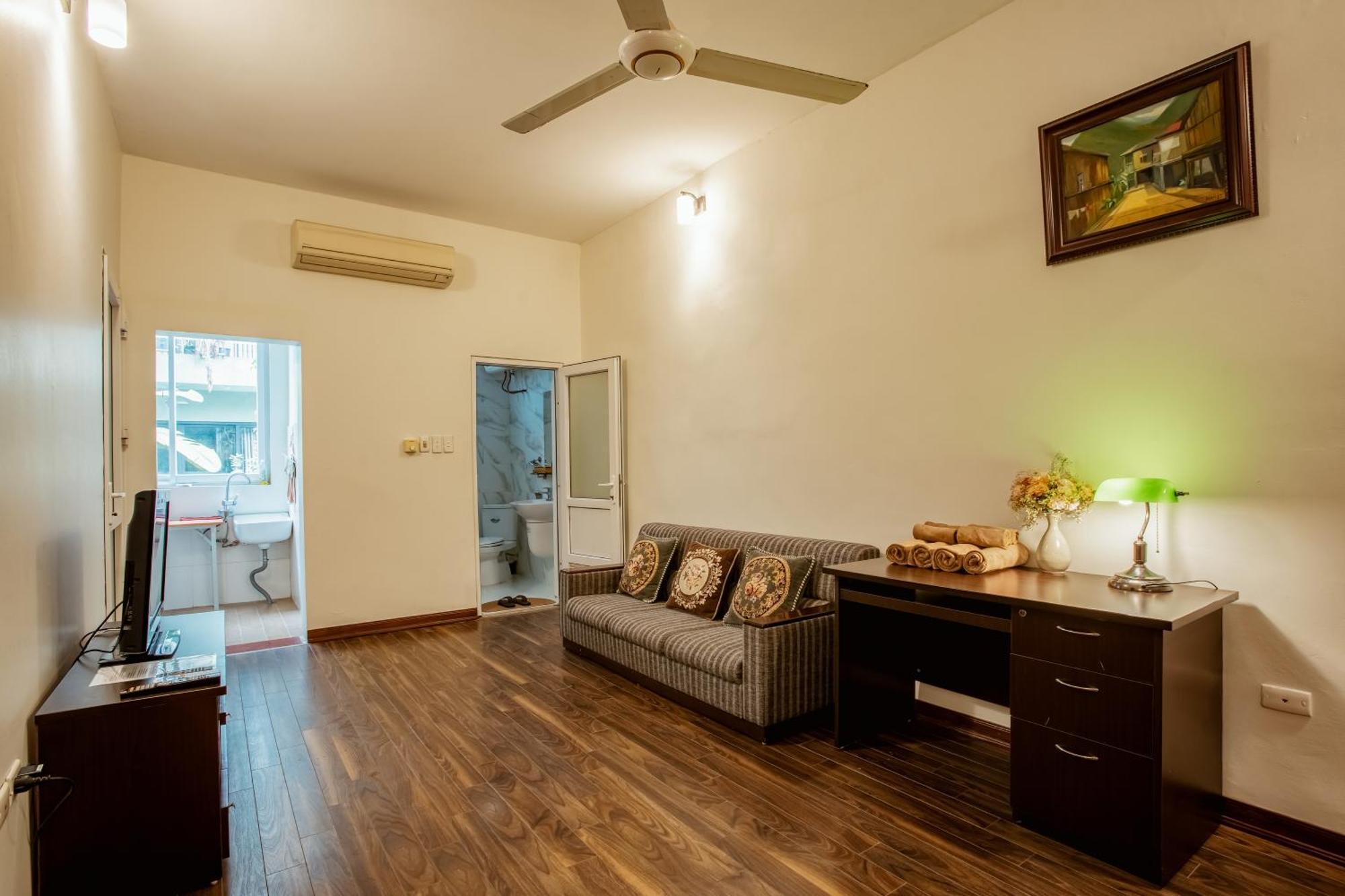 Hidden Gem Homestay 2 ハノイ市 エクステリア 写真
